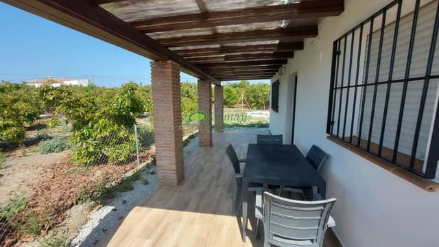 2 bedroom Finca/Country House for rent in Torrox - € 800 (Ref: 9899132)