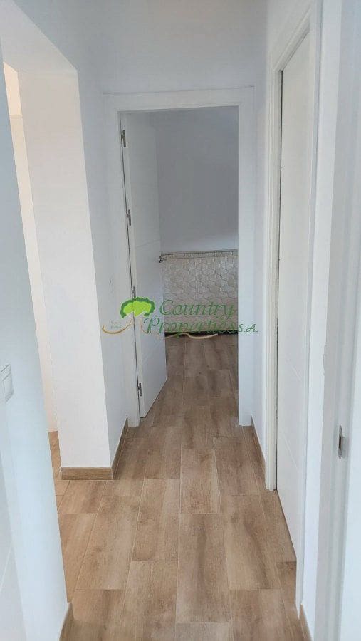 2 bedroom Finca/Country House for rent in Torrox - € 800 (Ref: 9899132)