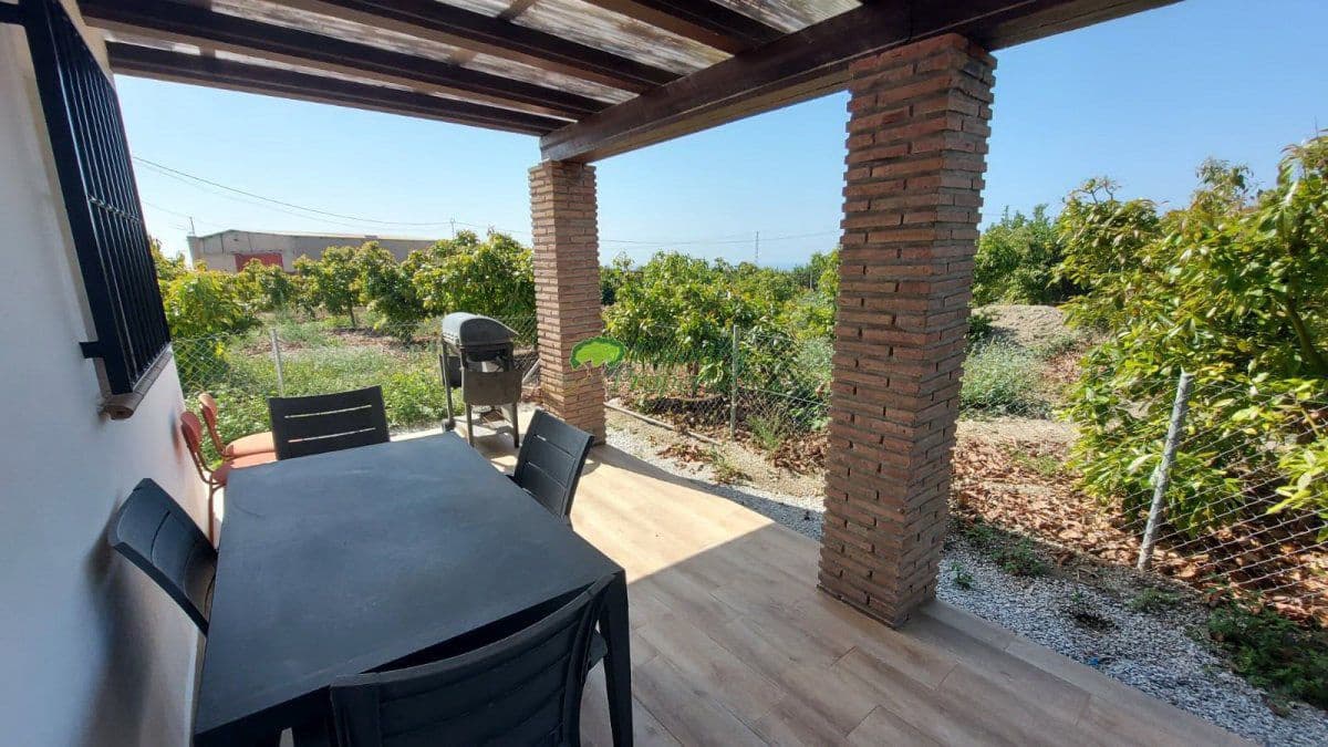 2 bedroom Finca/Country House for rent in Torrox - € 800 (Ref: 9899132)