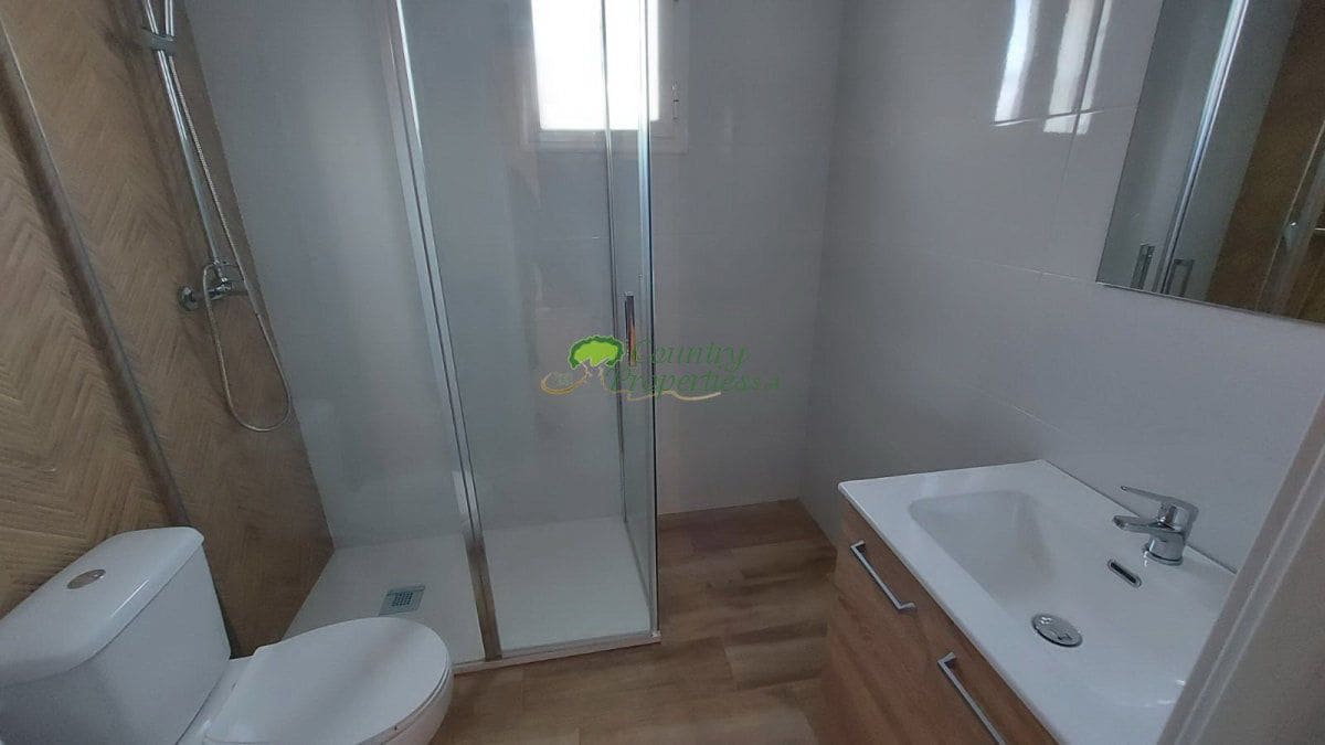 2 bedroom Finca/Country House for rent in Torrox - € 800 (Ref: 9899132)