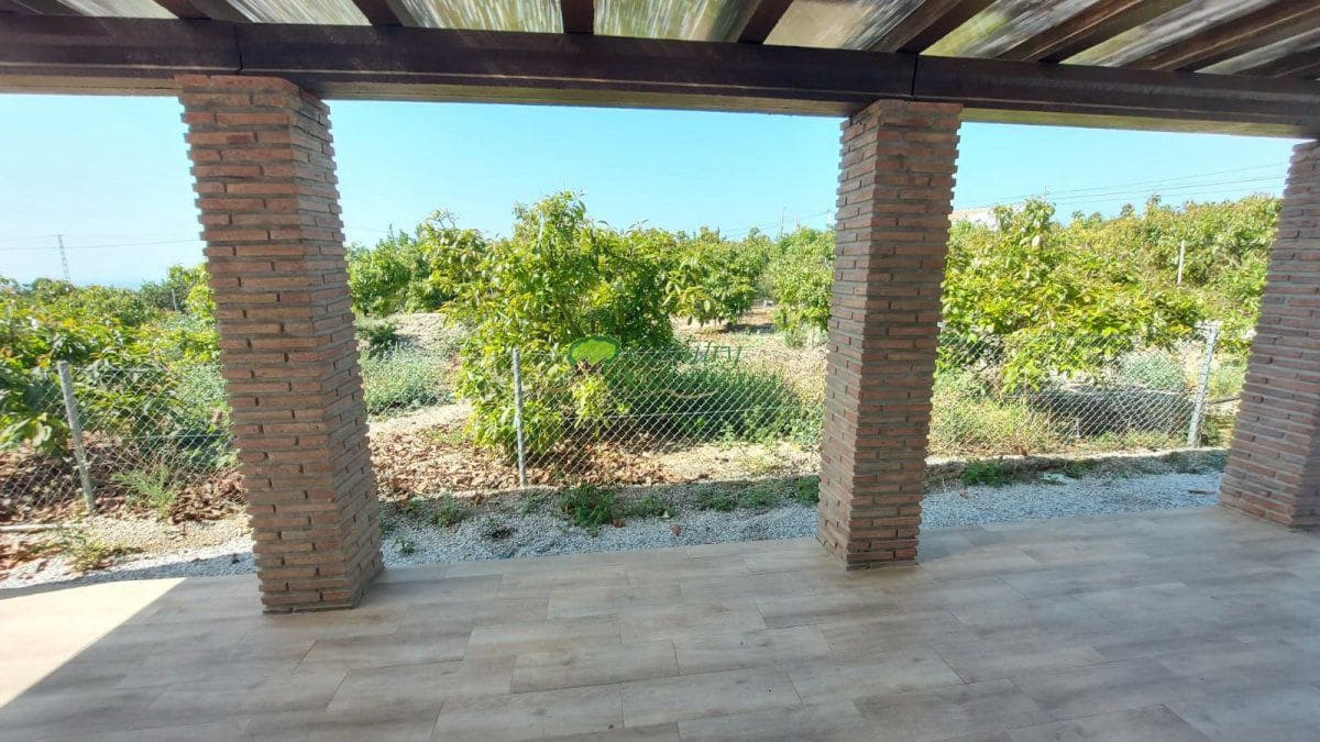 2 bedroom Finca/Country House for rent in Torrox - € 800 (Ref: 9899132)
