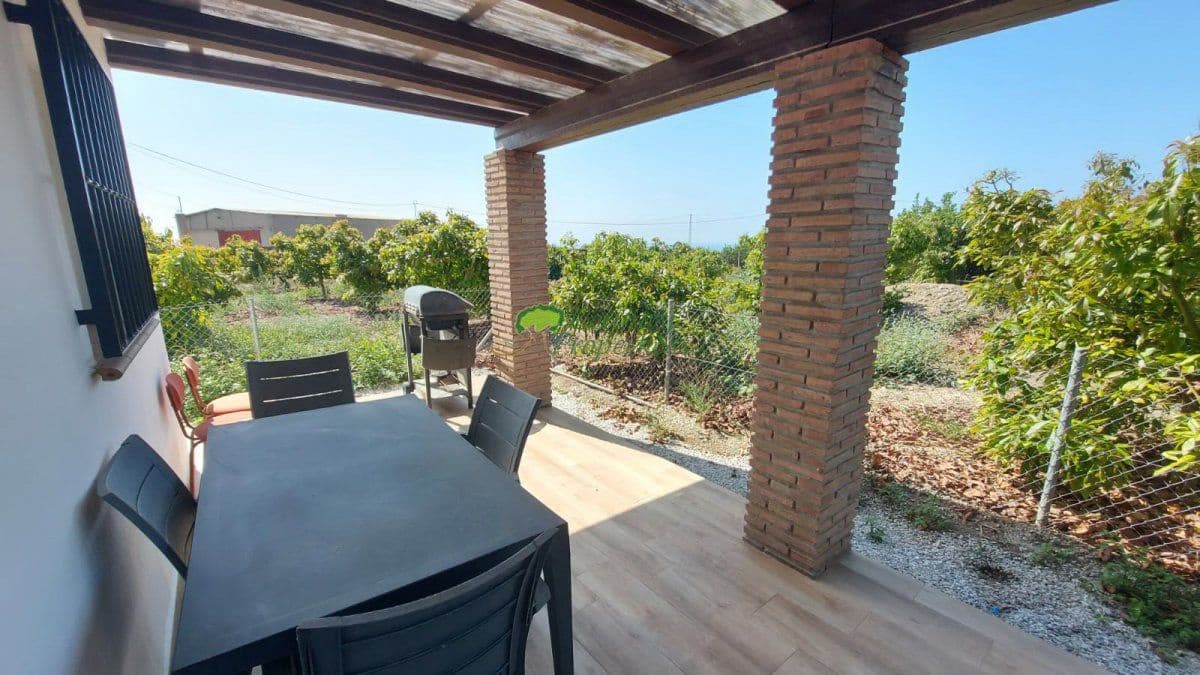 2 bedroom Finca/Country House for rent in Torrox - € 800 (Ref: 9899132)