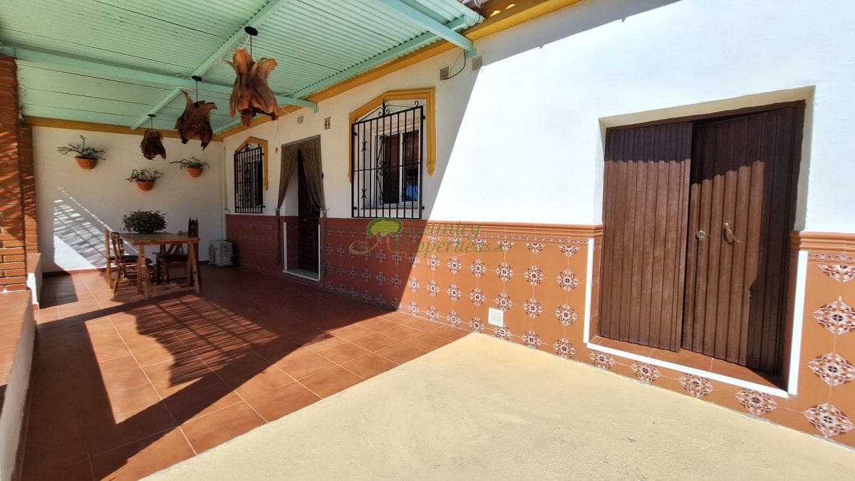 6 sypialnia Finka/Dom wiejski na sprzedaż w Triana - 399 000 € (Ref: 9915311)