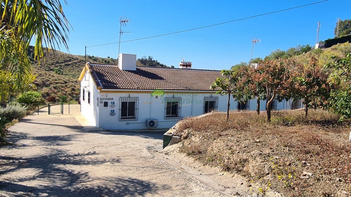 6 sypialnia Finka/Dom wiejski na sprzedaż w Triana - 399 000 € (Ref: 9915311)