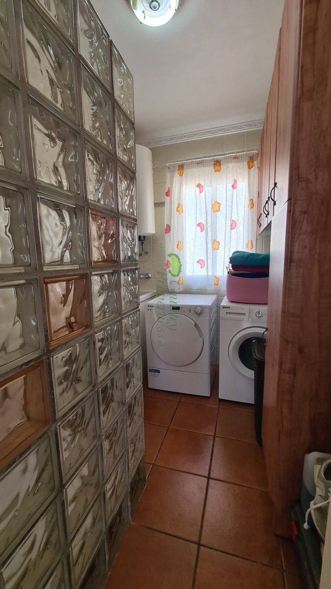 3 bedroom Townhouse for sale in Competa - € 280,000 (Ref: 9928876)