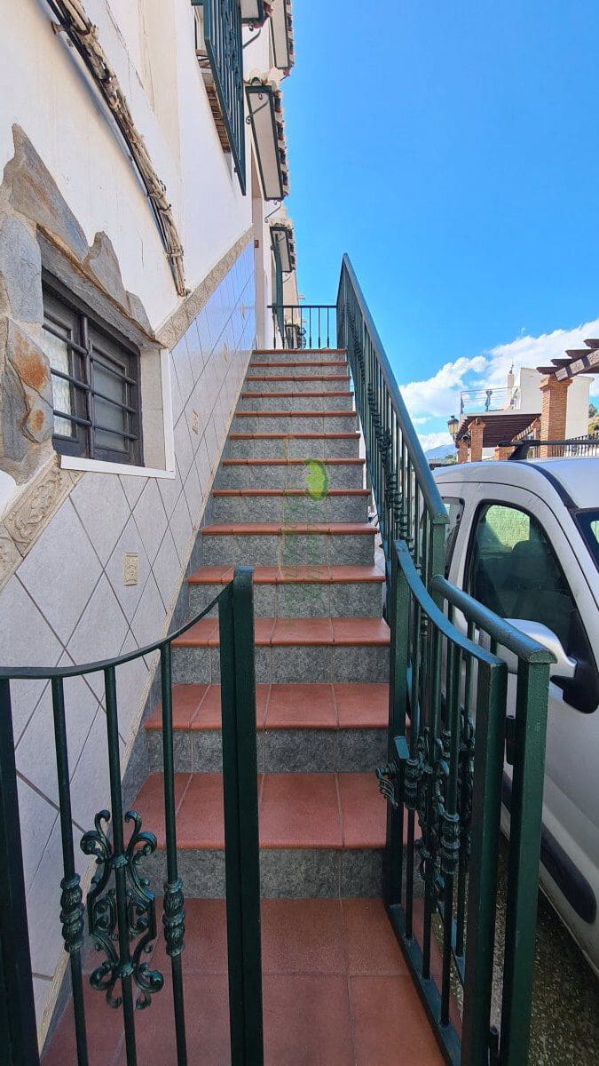 3 bedroom Townhouse for sale in Competa - € 280,000 (Ref: 9928876)