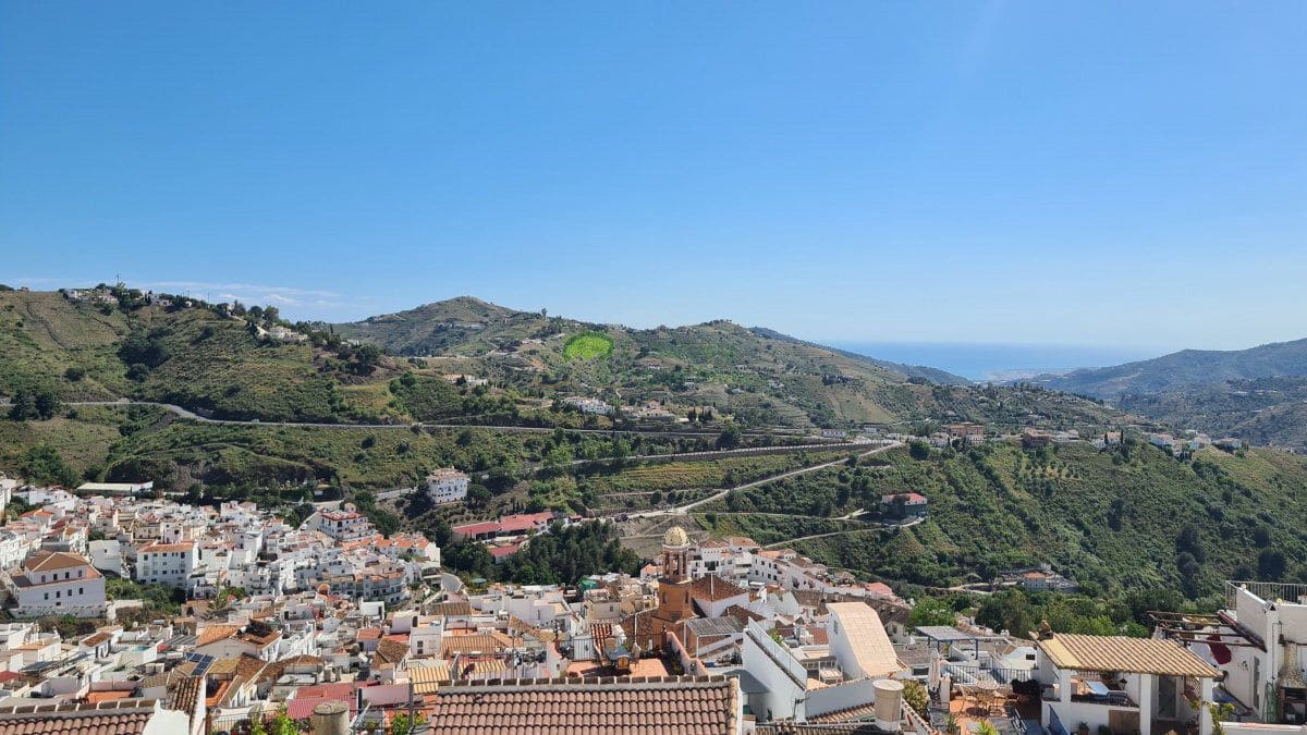 3 bedroom Townhouse for sale in Competa - € 280,000 (Ref: 9928876)