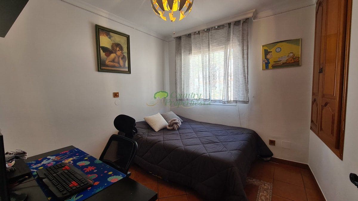 3 bedroom Townhouse for sale in Competa - € 280,000 (Ref: 9928876)