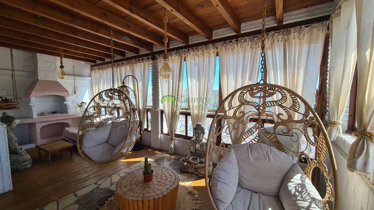 3 bedroom Townhouse for sale in Competa - € 280,000 (Ref: 9928876)