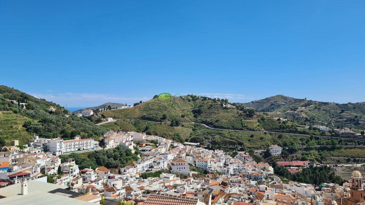 3 bedroom Townhouse for sale in Competa - € 280,000 (Ref: 9928876)