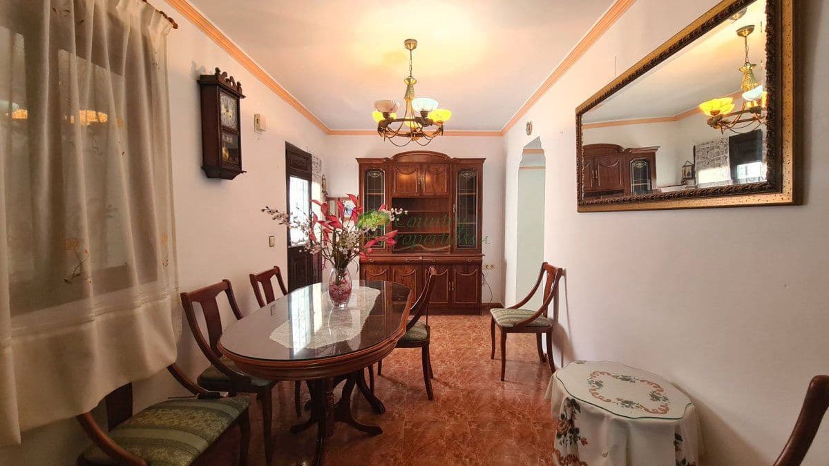 4 bedroom Townhouse for sale in Archez - € 149,000 (Ref: 9935963)