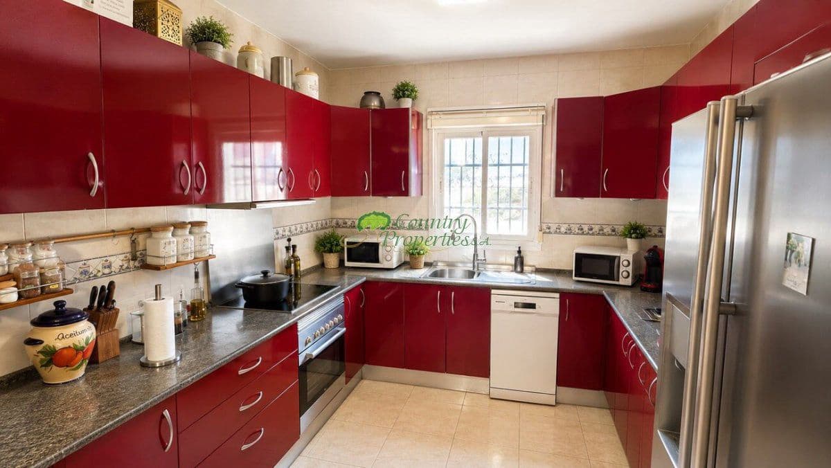 2 soverom Finca/Herregård til salgs i Torrox med svømmebasseng garasje - € 420 000 (Ref: 9949296)