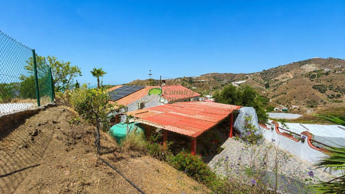 2 soverom Finca/Herregård til salgs i Torrox med svømmebasseng garasje - € 420 000 (Ref: 9949296)