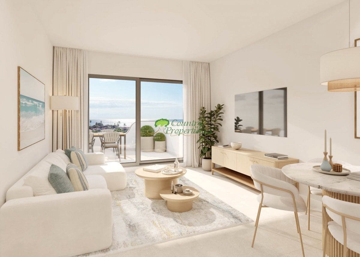 Apartamento de 2 habitaciones en Torre del Mar en venta con piscina - 295.575 € (Ref: 9953806)