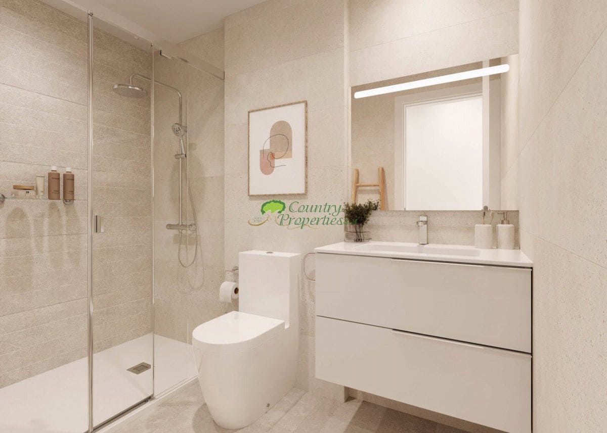 Apartamento de 2 habitaciones en Torre del Mar en venta con piscina - 295.575 € (Ref: 9953806)