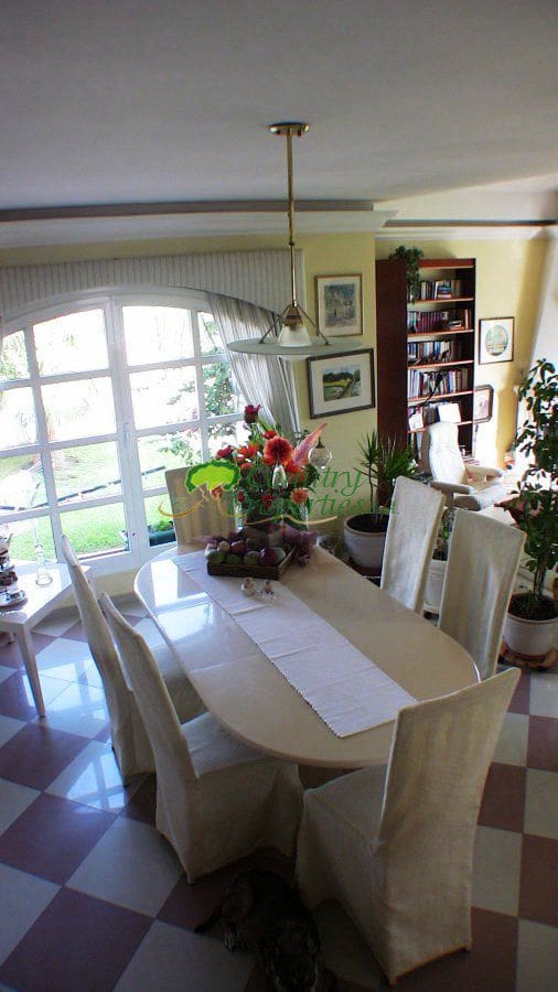 Chalet de 8 habitaciones en Torrox en venta con piscina garaje - 1.100.000 € (Ref: 9953807)
