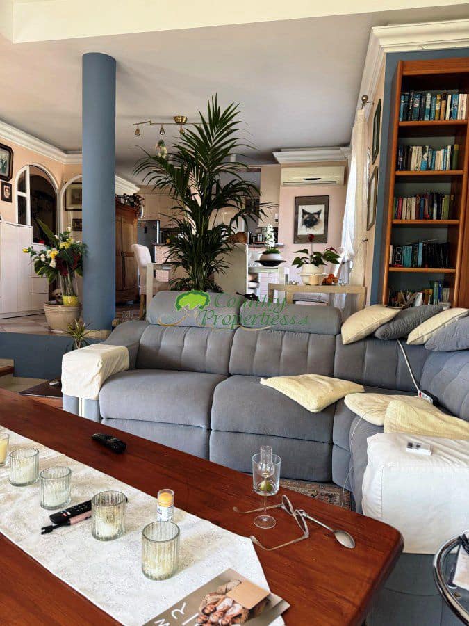 Chalet de 8 habitaciones en Torrox en venta con piscina garaje - 1.100.000 € (Ref: 9953807)