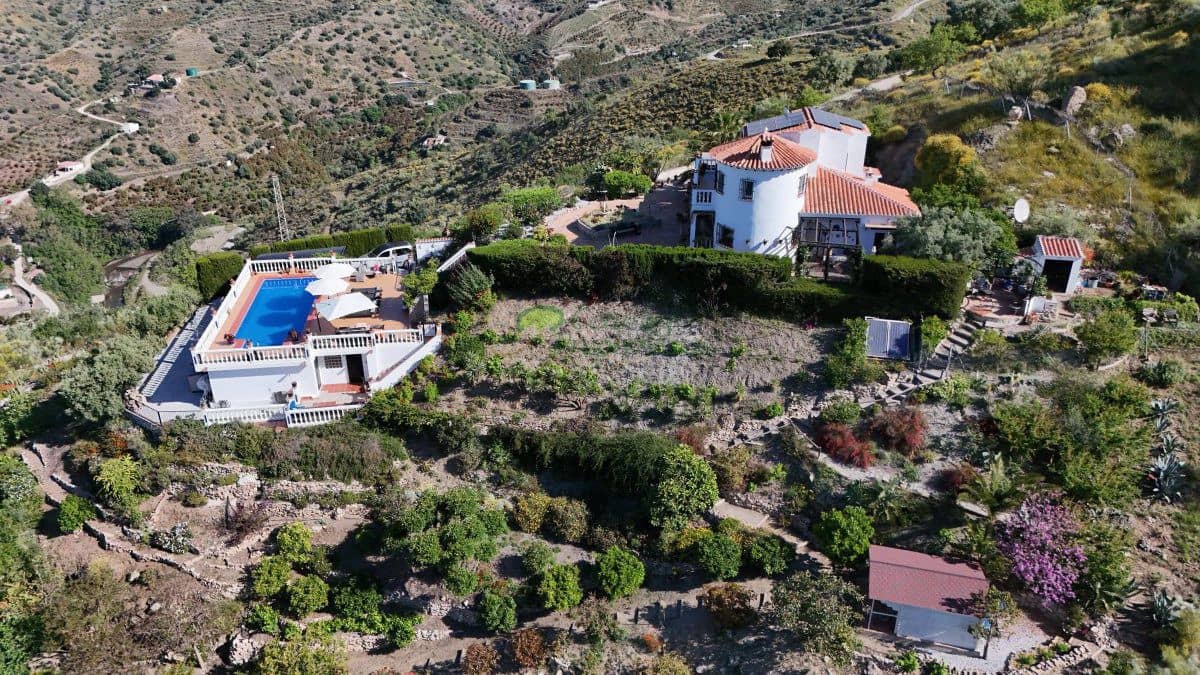 4 slaapkamer Finca/Landhuis te koop in Canillas de Aceituno met zwembad garage - € 695.000 (Ref: 9957569)