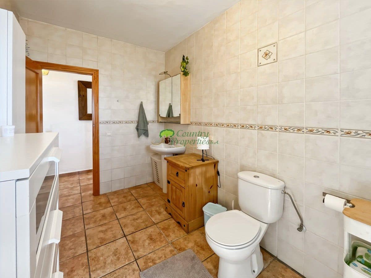 4 slaapkamer Finca/Landhuis te koop in Competa met zwembad - € 425.000 (Ref: 9959318)