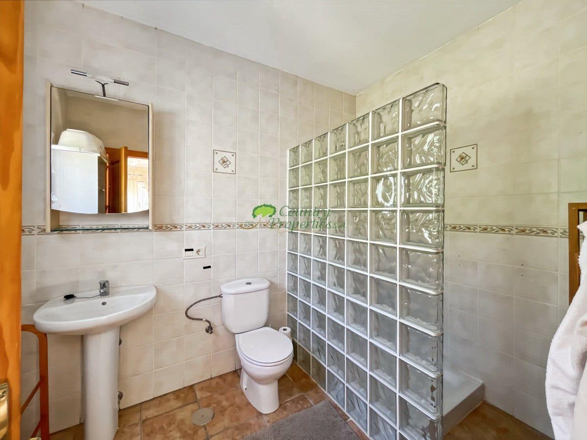 4 slaapkamer Finca/Landhuis te koop in Competa met zwembad - € 425.000 (Ref: 9959318)