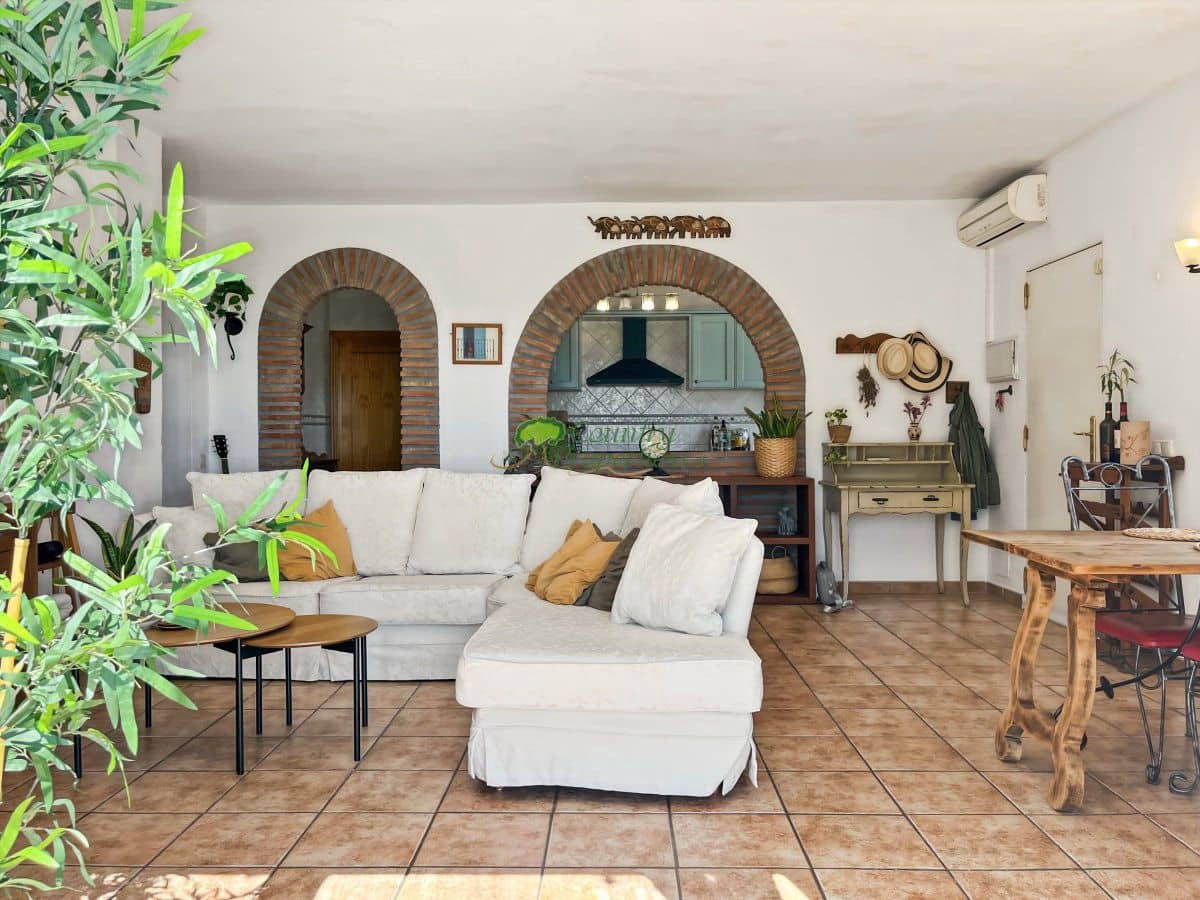 4 slaapkamer Finca/Landhuis te koop in Competa met zwembad - € 425.000 (Ref: 9959318)