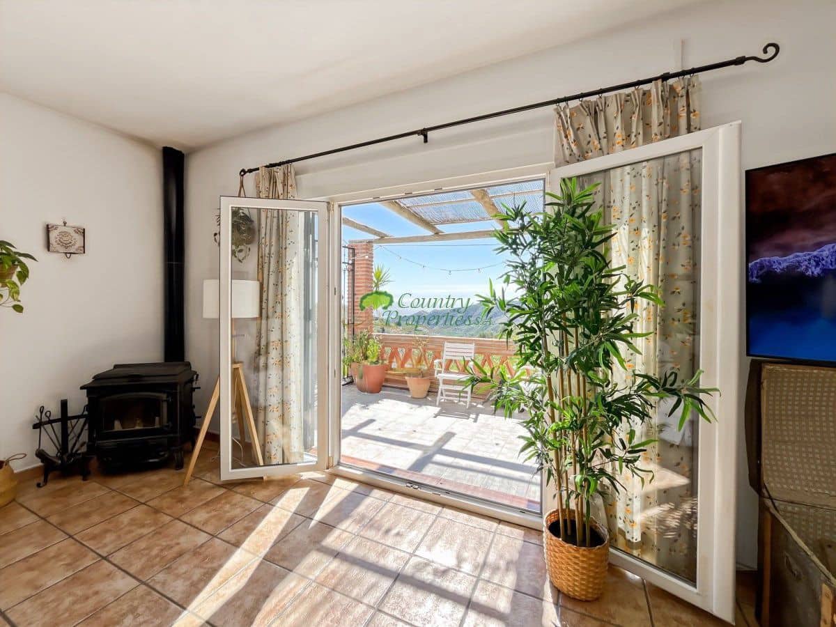 4 slaapkamer Finca/Landhuis te koop in Competa met zwembad - € 425.000 (Ref: 9959318)