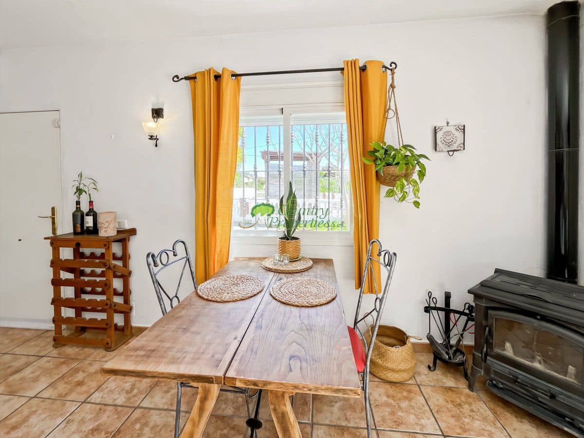 4 slaapkamer Finca/Landhuis te koop in Competa met zwembad - € 425.000 (Ref: 9959318)