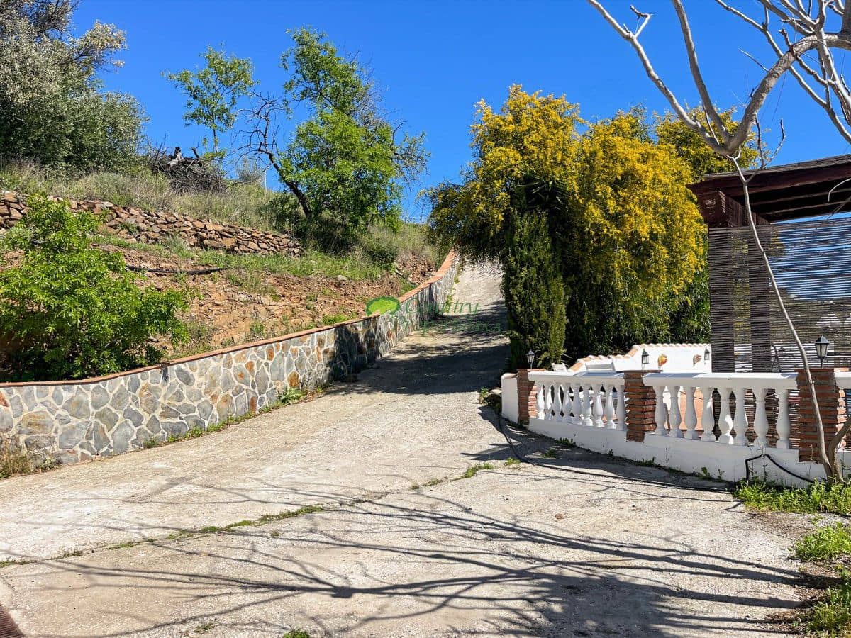 4 slaapkamer Finca/Landhuis te koop in Competa met zwembad - € 425.000 (Ref: 9959318)