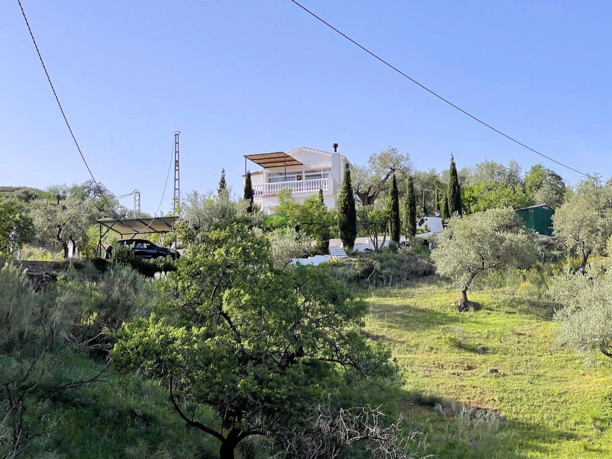 3 soveværelse Finca/Landehus til salg i Comares med garage - € 369.500 (Ref: 9966243)