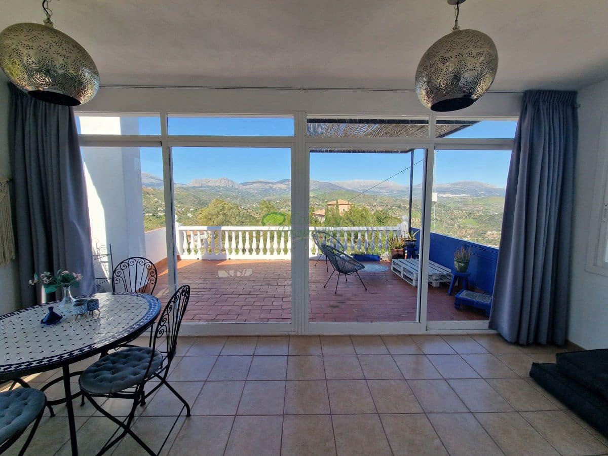 3 soveværelse Finca/Landehus til salg i Comares med garage - € 369.500 (Ref: 9966243)