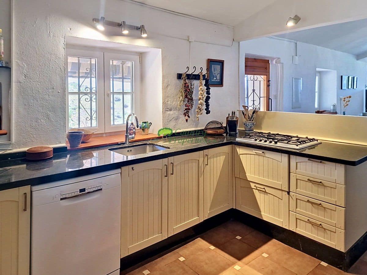 4 chambre Finca/Maison de Campagne à vendre à Velez-Malaga avec piscine garage - 635 000 € (Ref: 9966244)