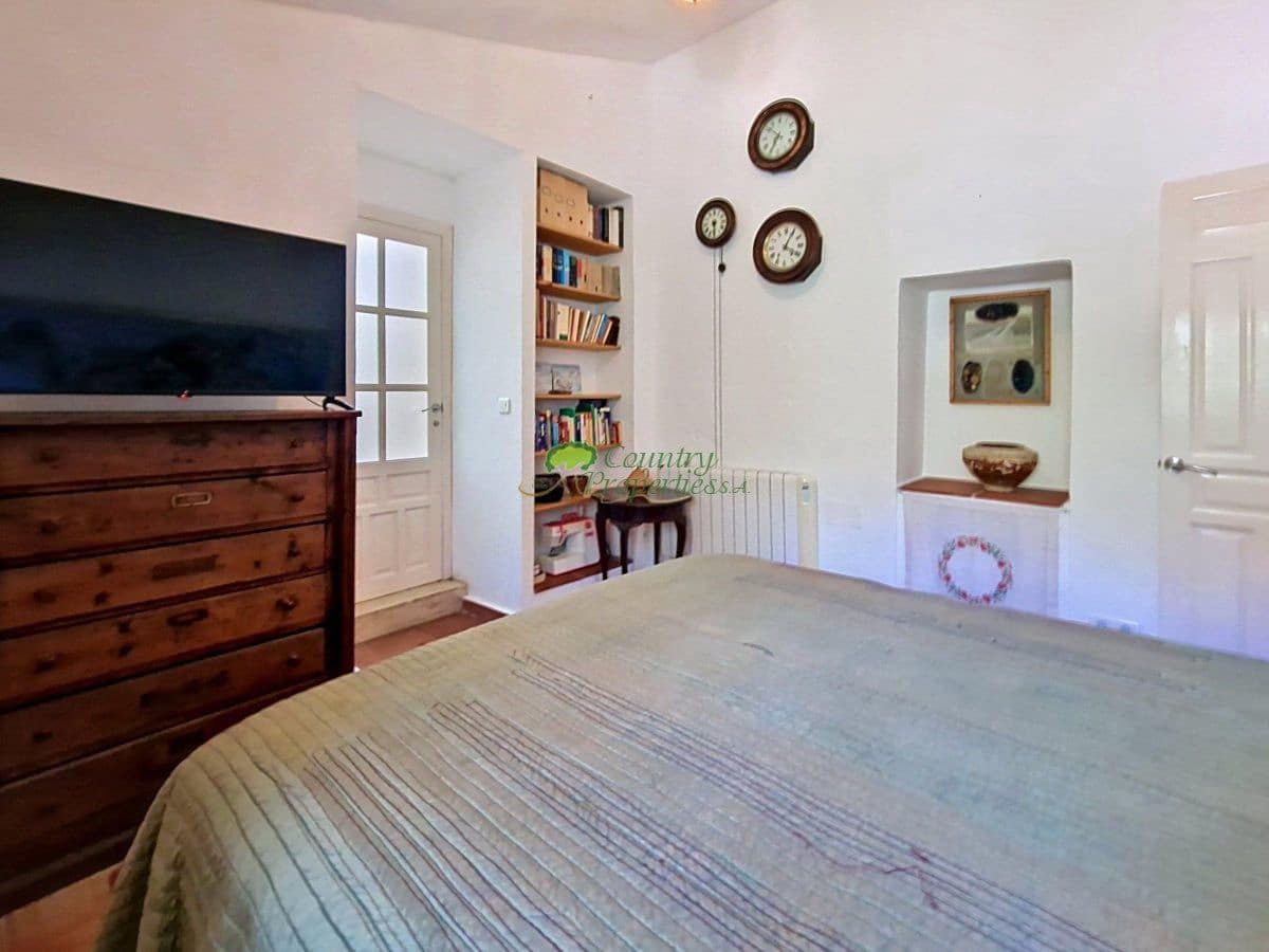 4 chambre Finca/Maison de Campagne à vendre à Velez-Malaga avec piscine garage - 635 000 € (Ref: 9966244)