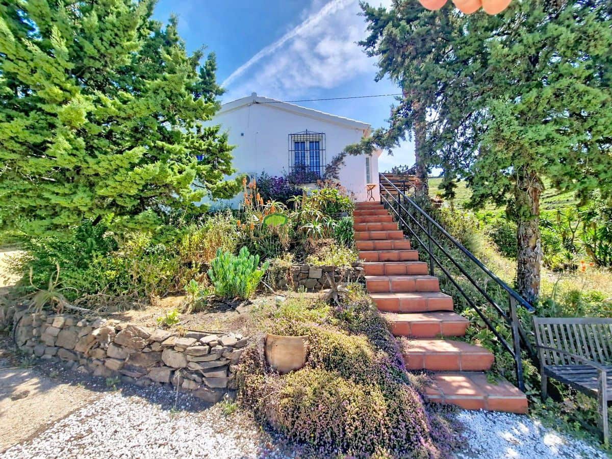 4 chambre Finca/Maison de Campagne à vendre à Velez-Malaga avec piscine garage - 635 000 € (Ref: 9966244)