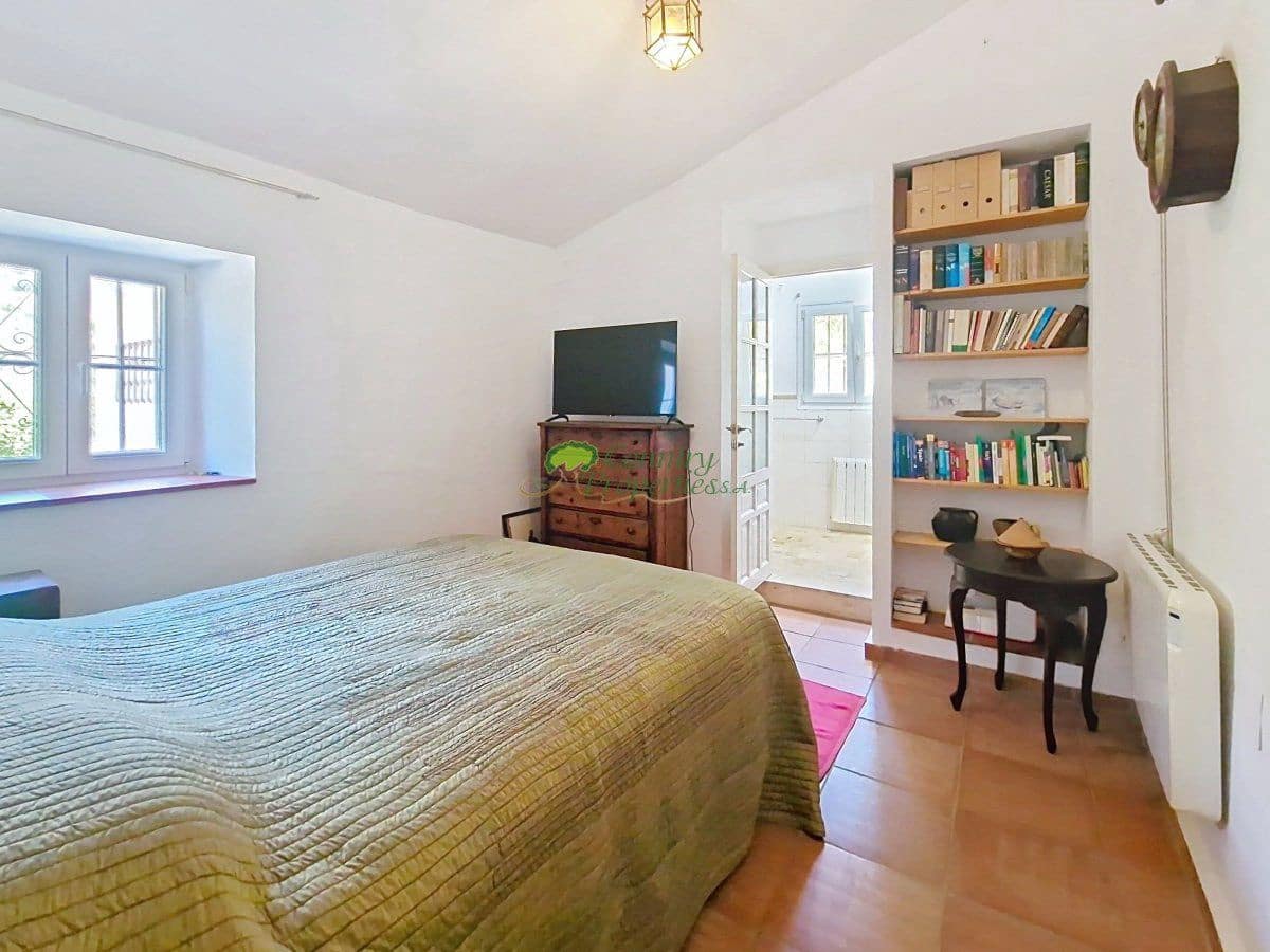 4 chambre Finca/Maison de Campagne à vendre à Velez-Malaga avec piscine garage - 635 000 € (Ref: 9966244)