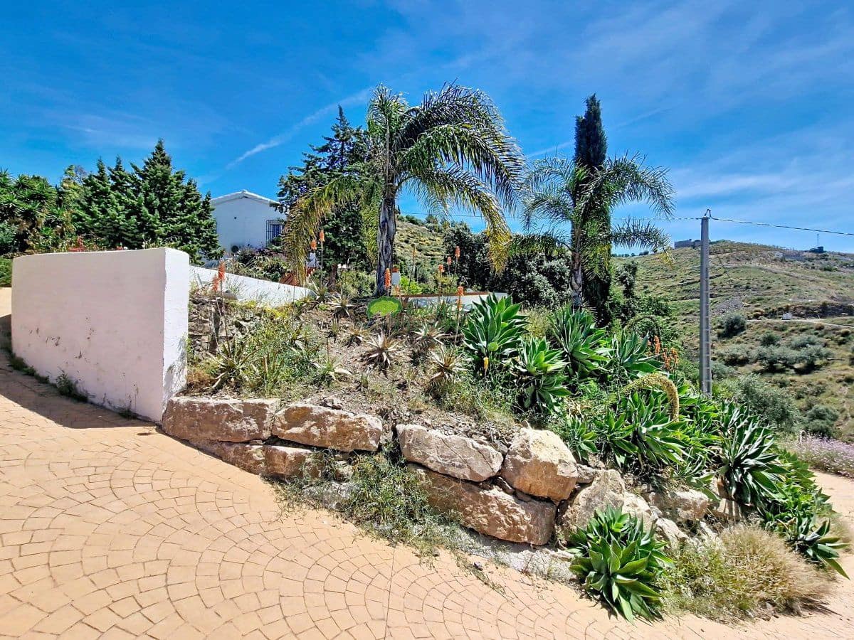 4 chambre Finca/Maison de Campagne à vendre à Velez-Malaga avec piscine garage - 635 000 € (Ref: 9966244)