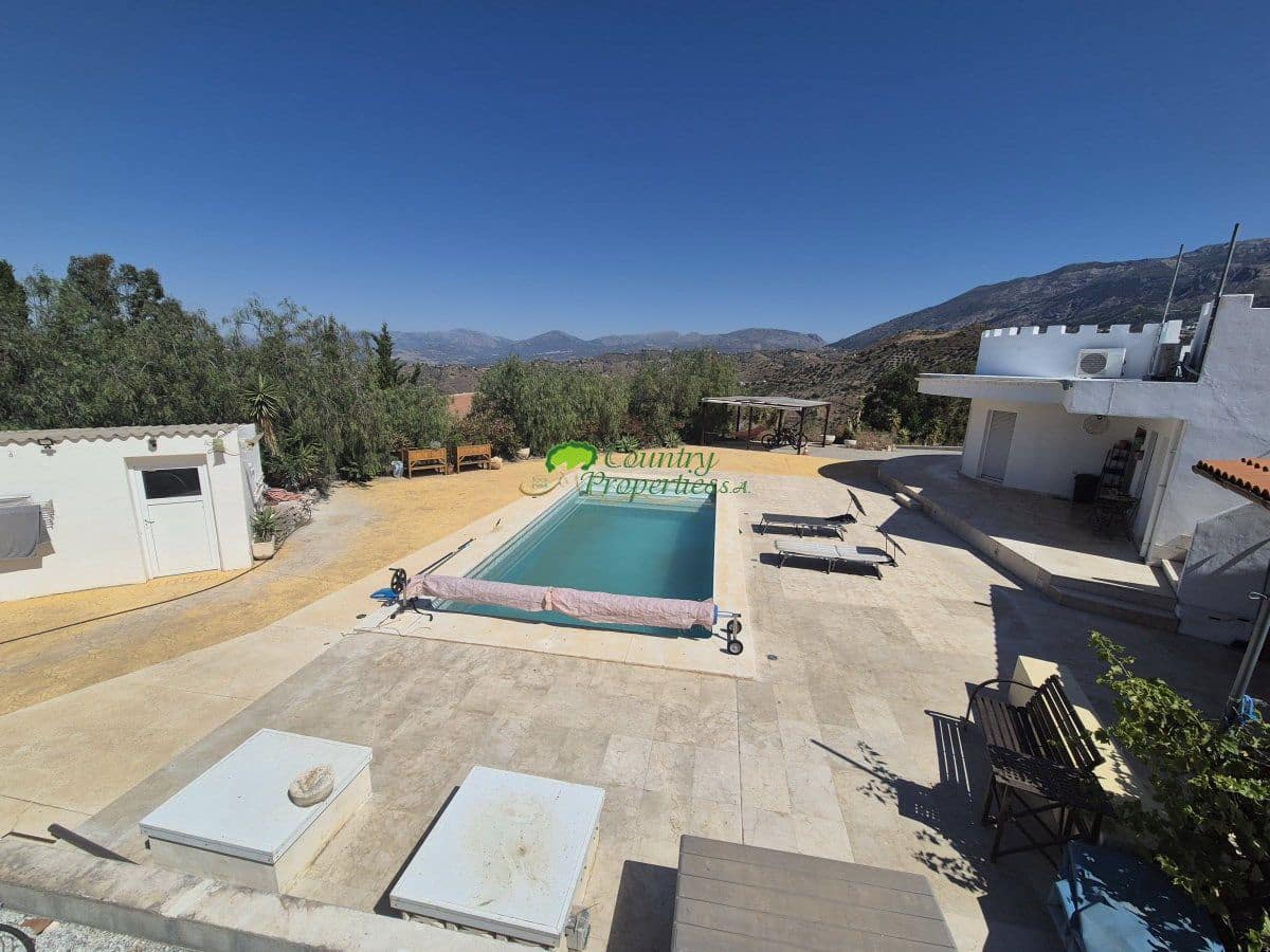 3 bedroom Finca/Country House for sale in Sedella with pool garage - € 475,000 (Ref: 9966245)