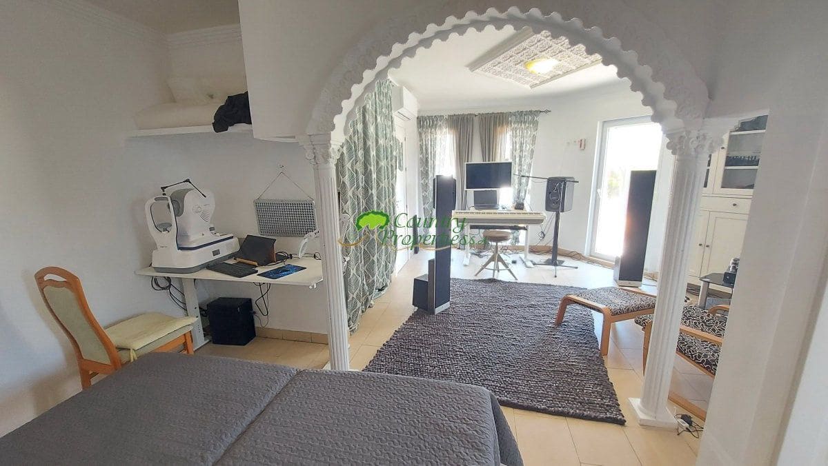 3 bedroom Finca/Country House for sale in Sedella with pool garage - € 475,000 (Ref: 9966245)