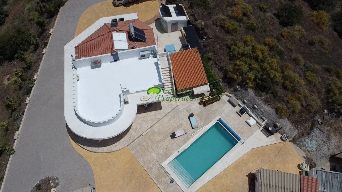 3 bedroom Finca/Country House for sale in Sedella with pool garage - € 475,000 (Ref: 9966245)