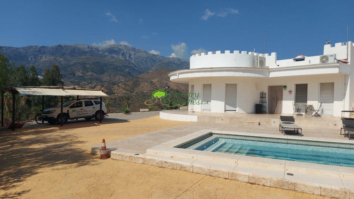 3 bedroom Finca/Country House for sale in Sedella with pool garage - € 475,000 (Ref: 9966245)