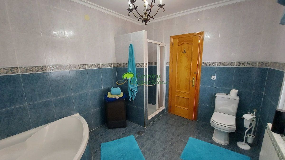 3 soveværelse Finca/Landehus til salg i Arenas med swimmingpool garage - € 535.000 (Ref: 9974908)