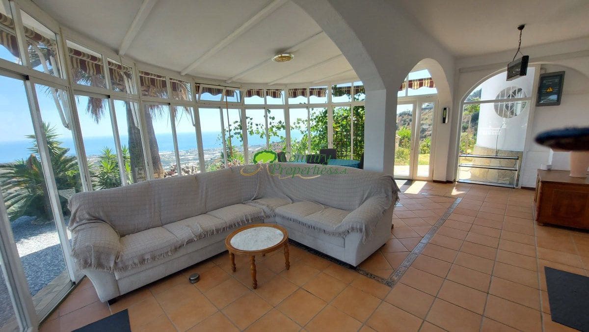3 soveværelse Finca/Landehus til salg i Arenas med swimmingpool garage - € 535.000 (Ref: 9974908)