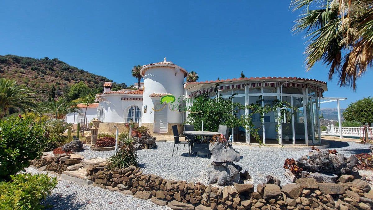 3 soveværelse Finca/Landehus til salg i Arenas med swimmingpool garage - € 535.000 (Ref: 9974908)