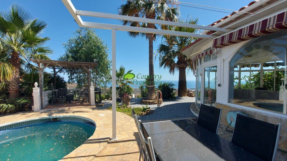 3 soveværelse Finca/Landehus til salg i Arenas med swimmingpool garage - € 535.000 (Ref: 9974908)