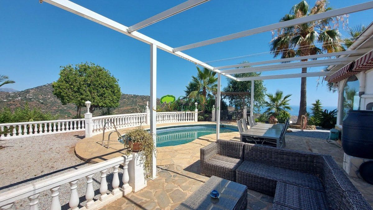 3 soveværelse Finca/Landehus til salg i Arenas med swimmingpool garage - € 535.000 (Ref: 9974908)