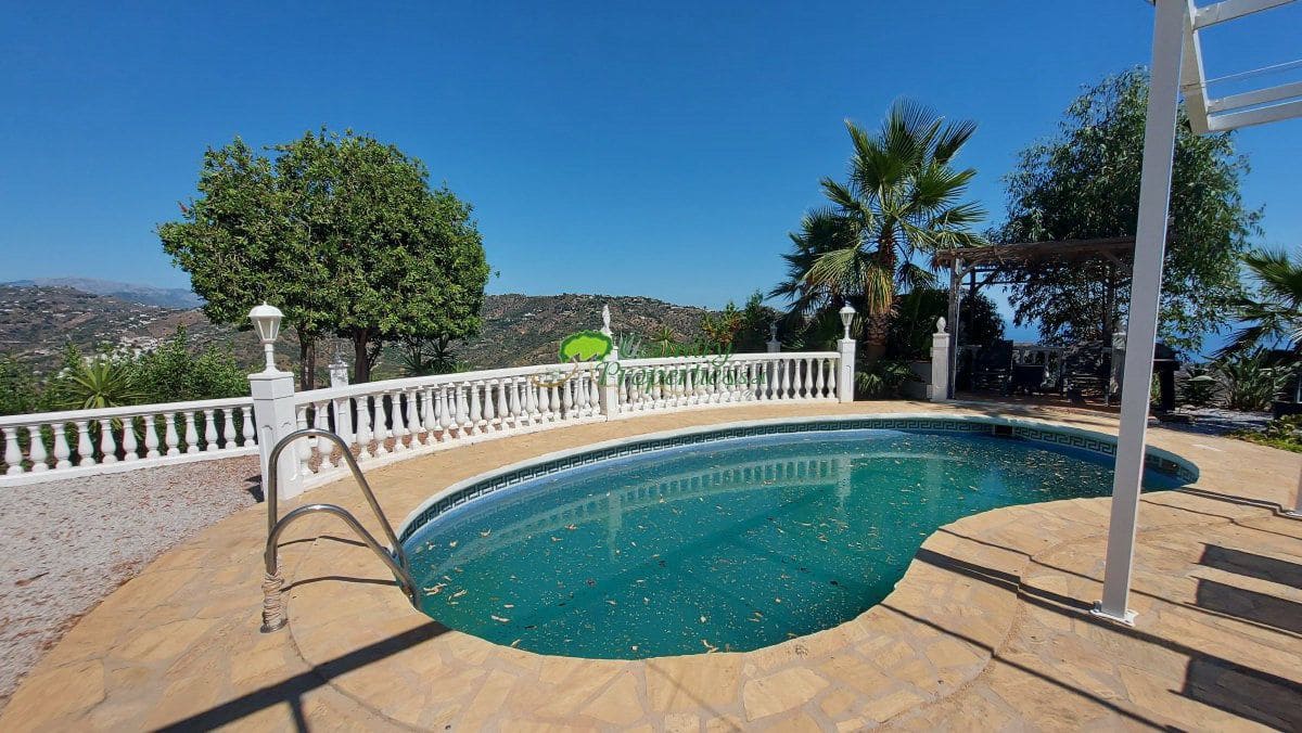 3 soveværelse Finca/Landehus til salg i Arenas med swimmingpool garage - € 535.000 (Ref: 9974908)