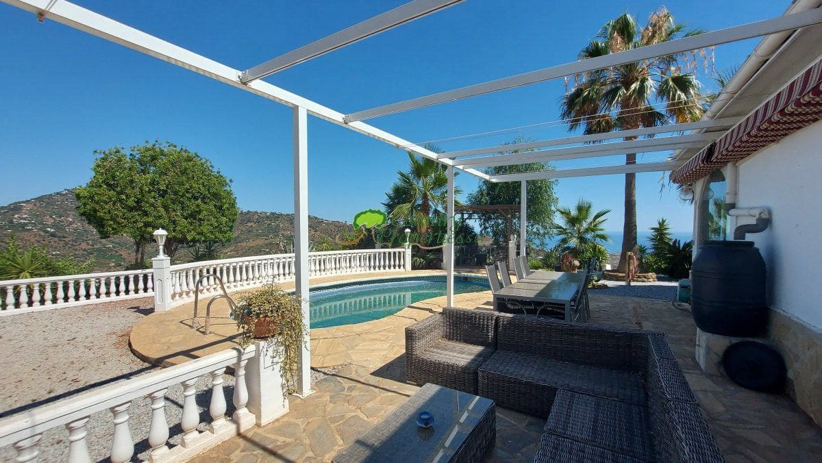 3 soveværelse Finca/Landehus til salg i Arenas med swimmingpool garage - € 535.000 (Ref: 9974908)