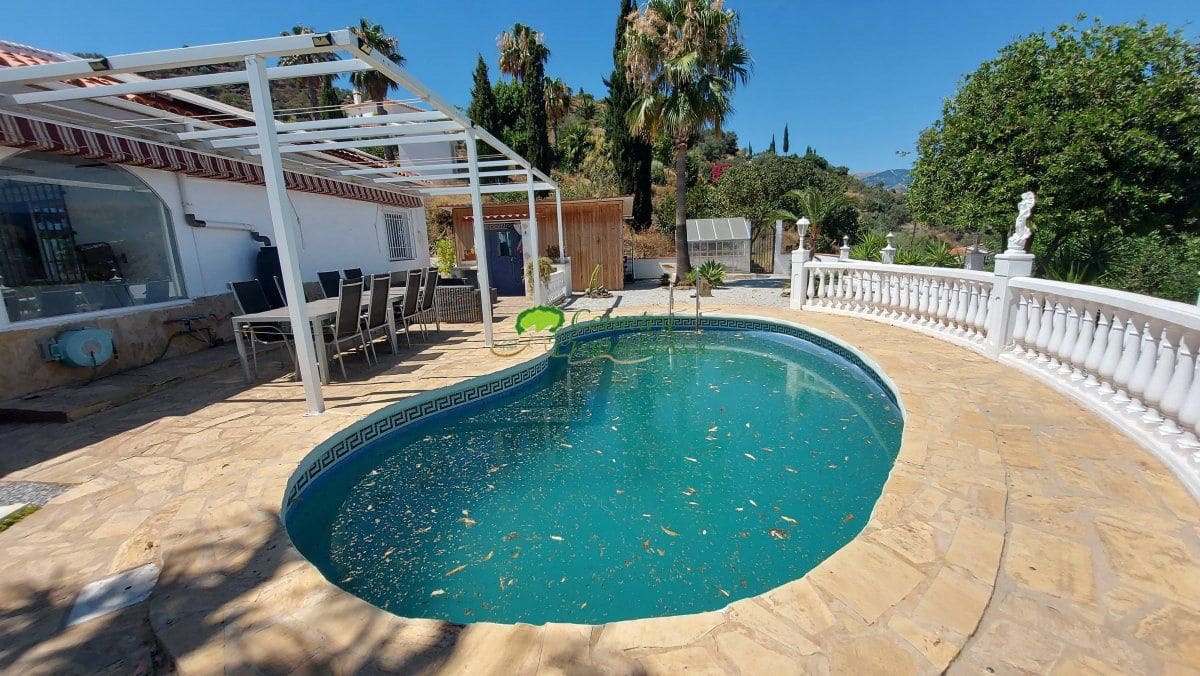 3 soveværelse Finca/Landehus til salg i Arenas med swimmingpool garage - € 535.000 (Ref: 9974908)