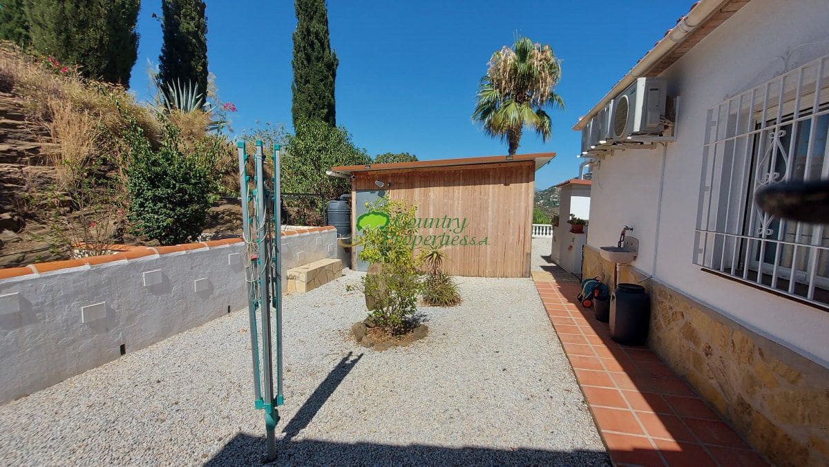 3 soveværelse Finca/Landehus til salg i Arenas med swimmingpool garage - € 535.000 (Ref: 9974908)
