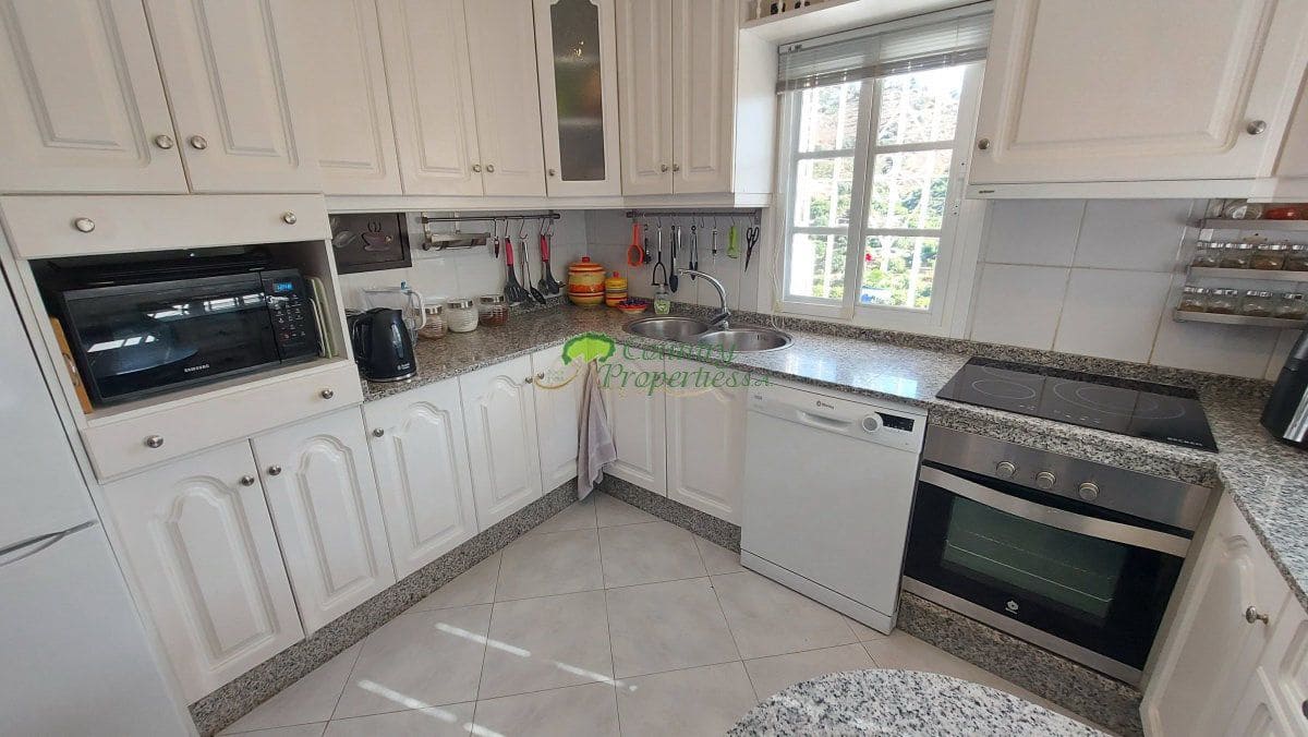 Finca/Casa Rural de 3 habitaciones en Torrox en venta con piscina garaje - 465.000 € (Ref: 9981846)