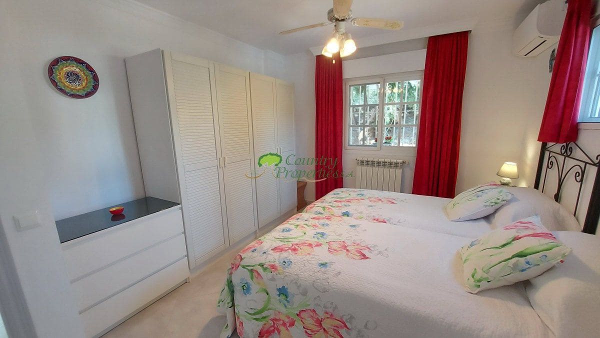 Finca/Casa Rural de 3 habitaciones en Torrox en venta con piscina garaje - 465.000 € (Ref: 9981846)